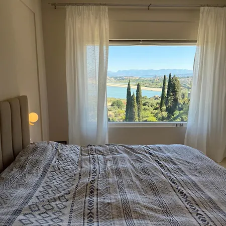 Feriehus At The Top! Corfu (city)